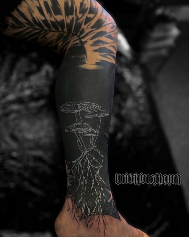 Blackwork Tattoo Images – Black Ink Tattoo Designs - Tattoo Images